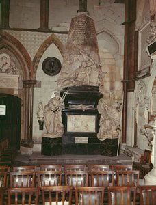 John Campbellin, Argyllin 2. herttuan hautajaismonumentti (marmori)